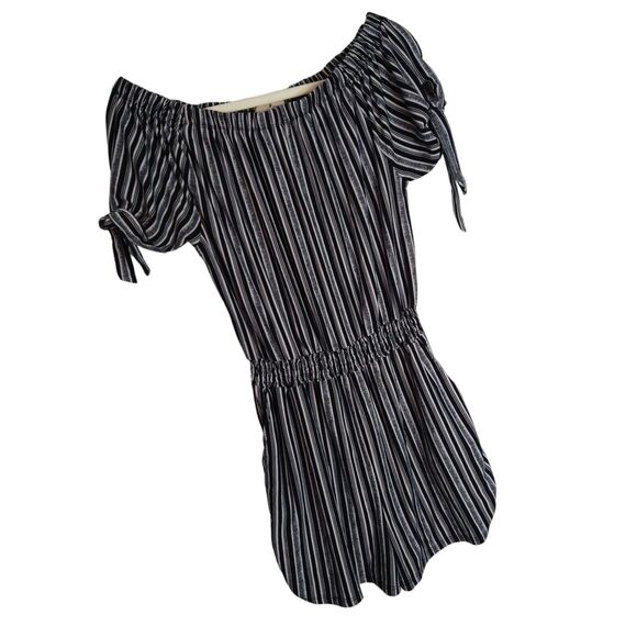 Derek Heart Off Shoulder Romper Black Striped, Slit Sleeves, Pockets Women’s XL - Picture 2 of 8